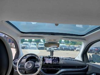 Fiat 500 E BEV picture 24