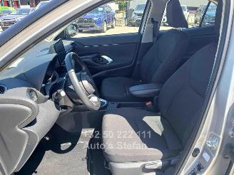 Toyota Yaris CROSS picture 15