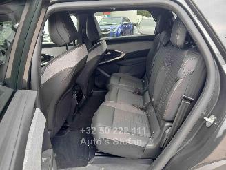 Peugeot e-5008  picture 10