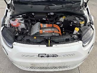 Fiat 500 E ICON picture 10