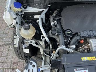 Peugeot 3008 1,2 BENZINE - AUTOMATIC - ALLURE picture 9
