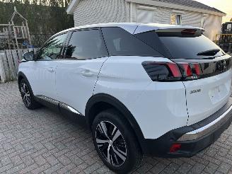 Peugeot 3008 1,2 BENZINE - AUTOMATIC - ALLURE picture 3