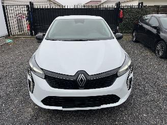 skadebil auto Renault Clio BENZINE KLIMA 2024/10
