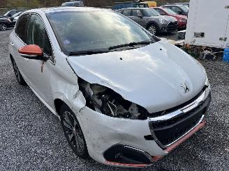 Peugeot 208 ROLAND - GARROS AUTOMATIC picture 10