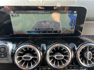 Mercedes GLB 200.GLB LEDER/NAVI/LED/CAMERA picture 25