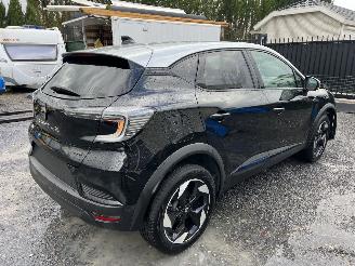 Renault Captur E-TECH AUTOMATIC - FACE-LIFT picture 3