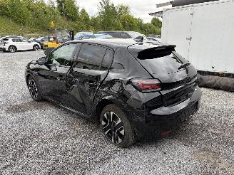 Peugeot 208 BENZINE - ALLURE picture 5