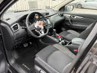 Nissan Qashqai AUTOMATIC -- DIESEL picture 16