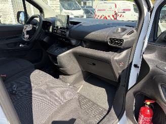 Opel Combo AUTOMATIC - 131 PS XL picture 15