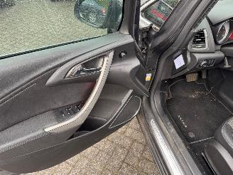 Opel Astra 1.6 Turbo Cosmo Automaat picture 13