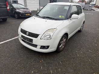 Schadeauto Suzuki Swift 1.3 Shogun Airco 2009/2