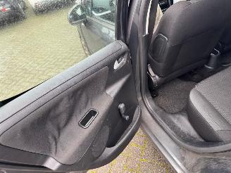 Peugeot 207 1.4 Vti Xline picture 12