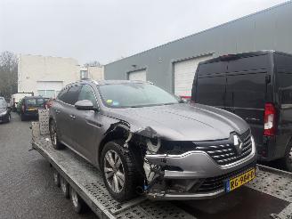 Vaurioauto  passenger cars Renault Talisman 1.5 dCi Zen 2016/9