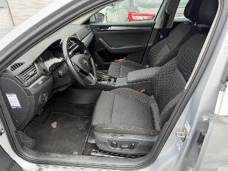 Skoda Superb 2.0 TDI Style Business AUTOMAAT picture 10