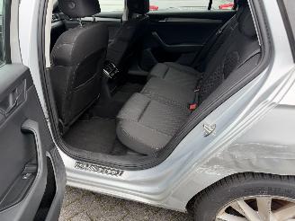 Skoda Superb 2.0 TDI Style Business AUTOMAAT picture 14