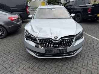 Skoda Superb 2.0 TDI Style Business AUTOMAAT picture 3