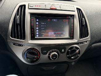 Hyundai I-20 1.2i i-Deal picture 15