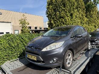 Coche accidentado Ford Fiesta 1.4 Titanium 2009/4