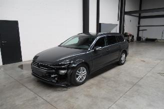krockskadad bil auto Volkswagen Passat BUSINESS 2021/9