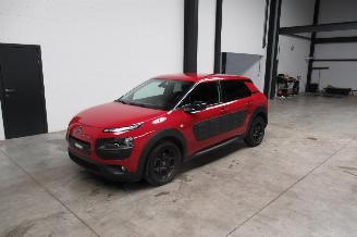 Vaurioauto  passenger cars Citroën C4 cactus SHINE 2017/3