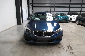BMW 1-serie ADVANTAGE picture 7