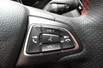 Ford Kuga ST-LINE picture 23