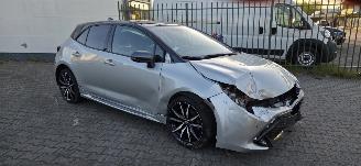 Toyota Corolla GR Sport 1.8L Hybride*Bi-LED adaptive*DAB*parkeer assistent*Camera*Navigatie*Apple CarPlay*Sportstoelen picture 3
