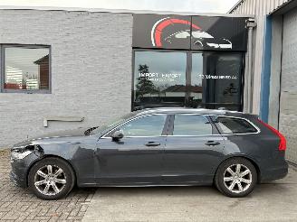 krockskadad bil auto Volvo V-90 Volvo V90 2.0d 2019 2019/4