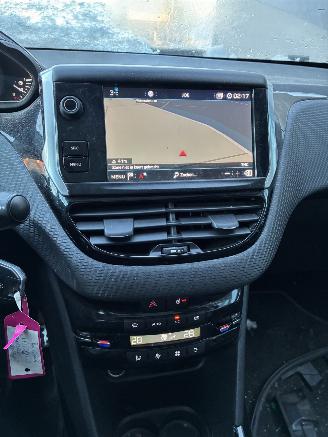 Peugeot 2008 PEUGEOT 2008 1.6D GT 2018 picture 19