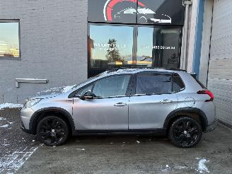 Unfallwagen Peugeot 2008 PEUGEOT 2008 1.6D GT 2018 2018/2