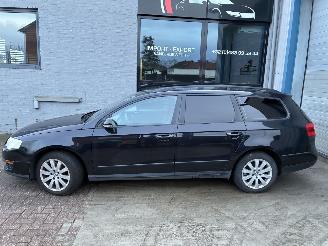 Schadeauto Volkswagen Passat VW PASSAT 1.9TDI 2006 2006/7