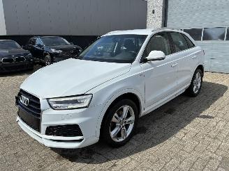 Damaged car Audi Q3 AUDI Q3 2.0TDI DSG 2017 S LINE 2017/2