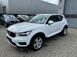 Voiture accidenté Volvo XC40 VOLVO XC40 2.0D 2018 2018/9