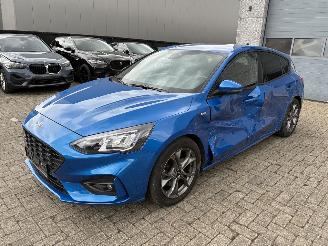 uszkodzony samochody osobowe Ford Focus FORD FOCUS 2.0D ST AUTOMAAT 2021 2021/1