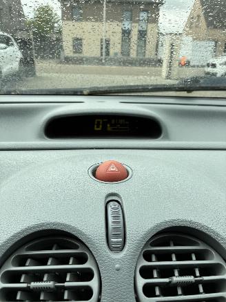 Renault Twingo RENAULT TWINGO 1.1 2006 picture 15