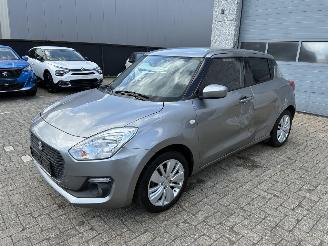 Voiture accidenté Suzuki Swift SUZUKI SWIFT 1.2I AUTOMAAT 2020 2020/11