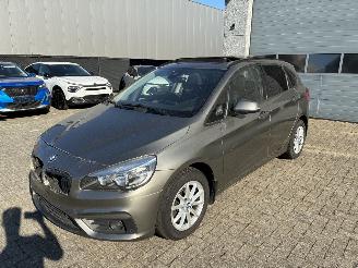 Schadeauto BMW 2-serie BMW 216D 2015 2015/6