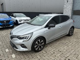 skadebil auto Renault Clio RENAULT CLIO 1.0I 2022 2022/11