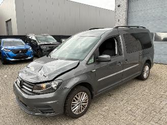 uszkodzony samochody osobowe Volkswagen Caddy maxi VW CADDY MAXI 1.4TSI DSG 2017 2017/9