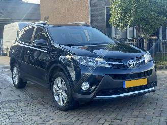 uszkodzony samochody osobowe Toyota Rav-4 2.0 Executive Business 4WD / NAP / AUTOMAAT 2015/1