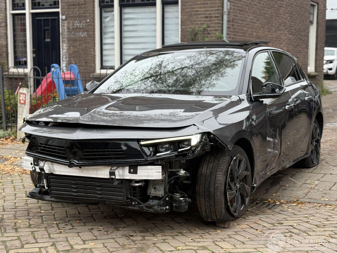 Opel Astra hybrid 1.6 ULTIMATE 132 kw AUTOMAAT NEW MODEL