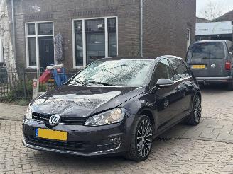 skadebil auto Volkswagen Golf 1.2 TSI Lounge edition 2015/1