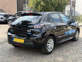 Peugeot 208 .2 PureTech Active picture 9