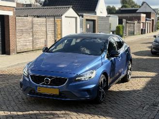 Schadeauto Volvo V-40 2.0 T4 R DESIGN Sport 2017/1