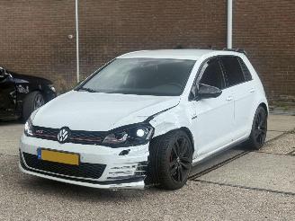 Damaged car Volkswagen Golf 2.0 TSI GTI Performance NAp!!!! 2014/1