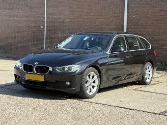 BMW 3-serie 320d picture 2