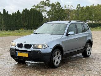 Damaged car BMW X3 2.0 Executive 2005/1