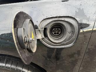 Volvo Xc-60 2.0 T8 R DESIGN AWD picture 12