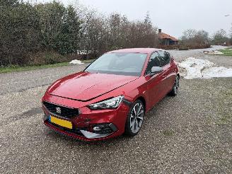 uszkodzony samochody osobowe Seat Leon 1.5 eTSI FR AUTOMAAT 2020/1