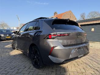 skadebil auto Opel Astra hybrid 1.6 ULTIMATE 132 kw AUTOMAAT NEW MODEL 2023/1